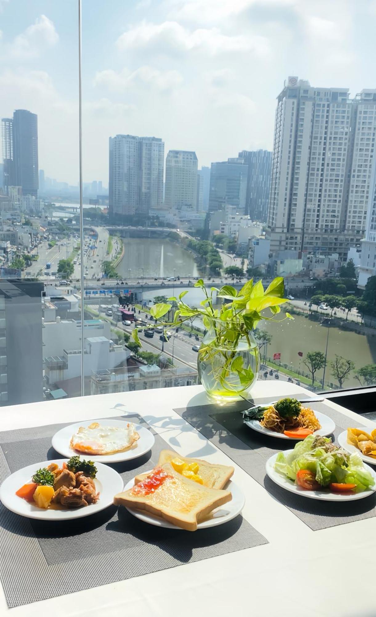Huazhu Hotel Ho Chi Minh-staden Exteriör bild