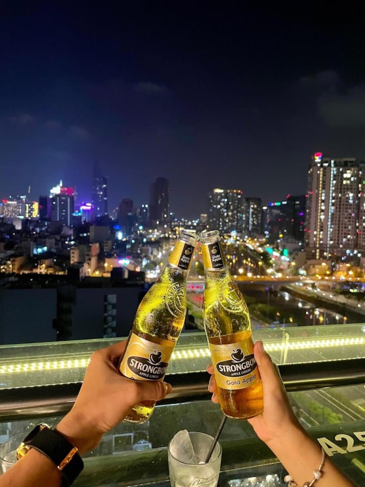Huazhu Hotel Ho Chi Minh-staden Exteriör bild