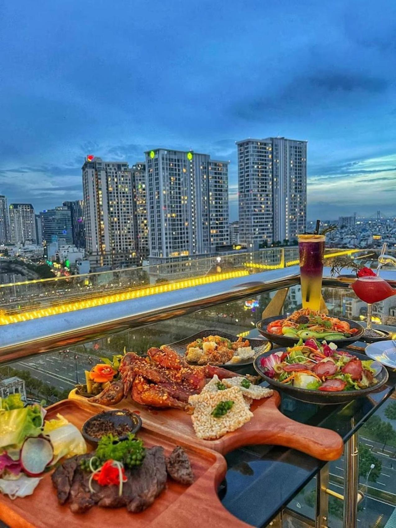 Huazhu Hotel Ho Chi Minh-staden Exteriör bild