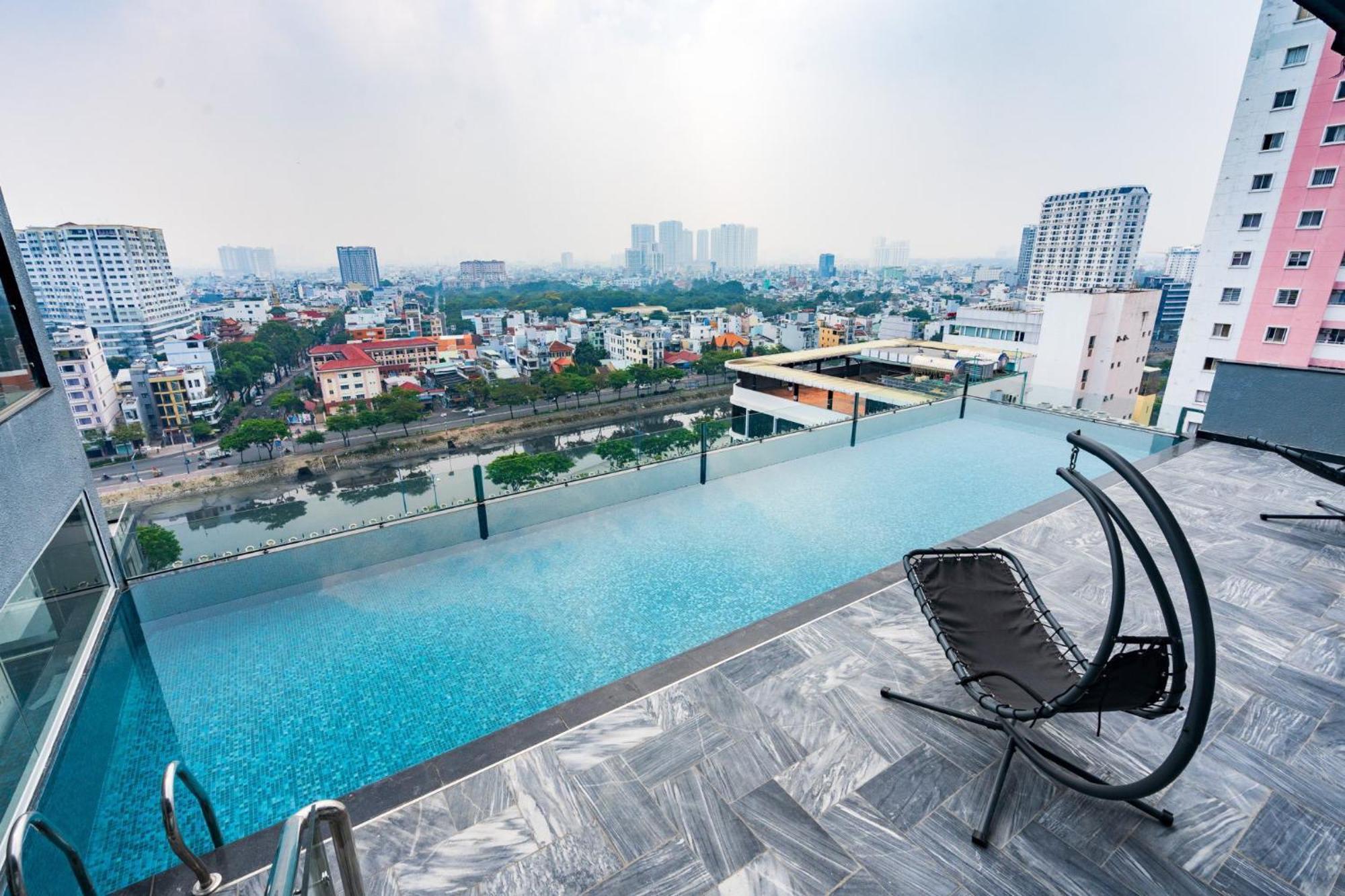 Huazhu Hotel Ho Chi Minh-staden Exteriör bild